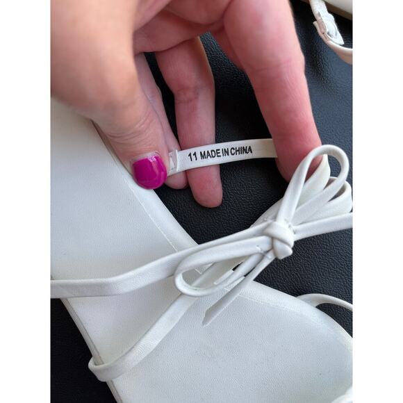 Wild Fable Kristen Bow Flat Sandals White Size 11 - Picture 8 of 16